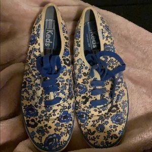 Blue floral keds